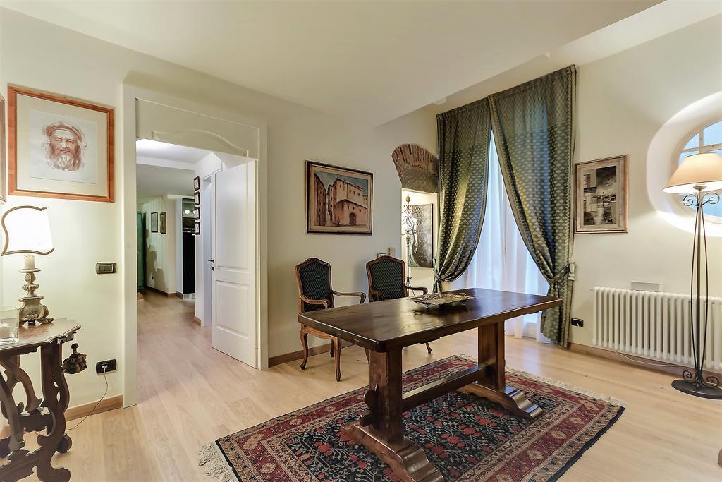 Tornabuoni Charme Apartment Firenze Bagian luar foto